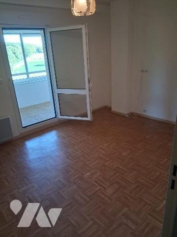 APPARTEMENT EN RESIDENCE SENIOR A MONTMORT LUCY 51270