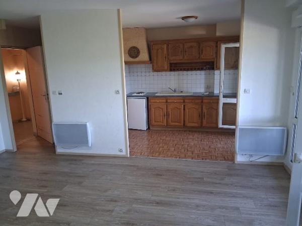 APPARTEMENT EN RESIDENCE SENIOR A MONTMORT LUCY 51270