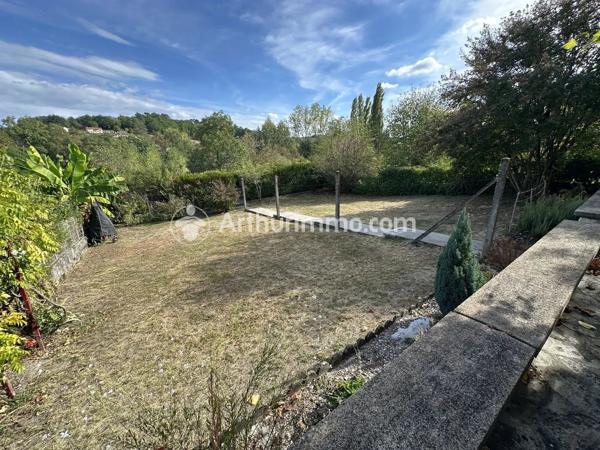 Vente                                                      Maison
                        
                     5 pièces                      203 m2                     à Neuvic