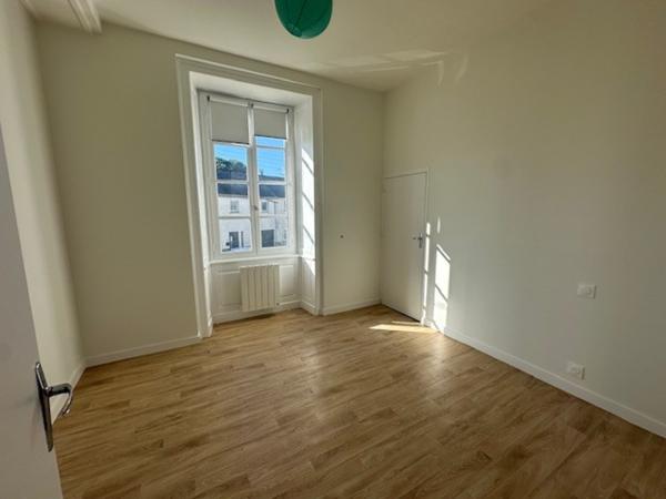 Appartement 3 pièce(s) 2 chambre(s) 70 m²