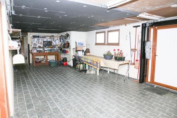 Grand pavillon familial 6 chambres 136 m² habitables avec sous-sol et vaste terrasse – Sivry-sur-Meuse