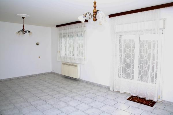 Grand pavillon familial 6 chambres 136 m² habitables avec sous-sol et vaste terrasse – Sivry-sur-Meuse