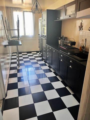 Appartement à vendre    5 pièces • 98,30 m2 Compiègne