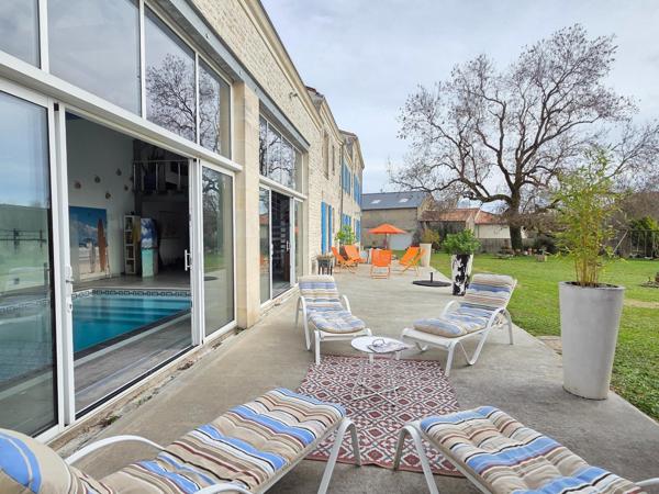 Maison à LOIRE-SUR-NIE, 17470 - 7 pièces 371m²