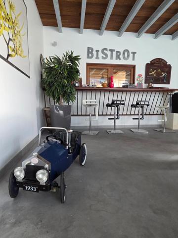 Maison à LOIRE-SUR-NIE, 17470 - 7 pièces 371m²