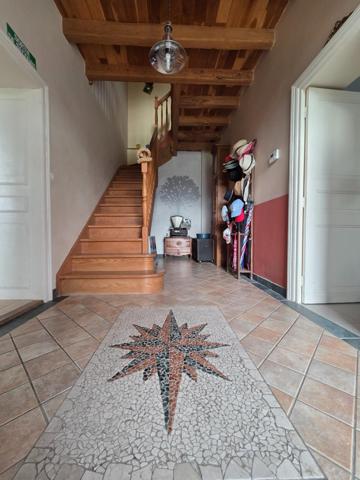 Maison à LOIRE-SUR-NIE, 17470 - 7 pièces 371m²