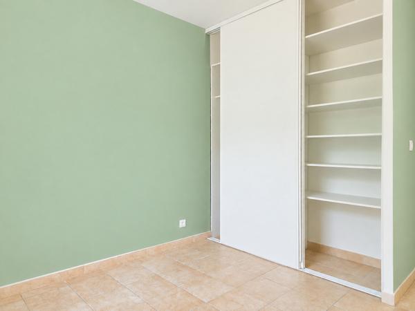 Maison plain pied 90 m² sur 850 m²