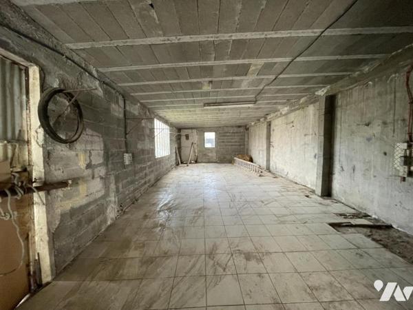 A VENDRE - BOUGUENAIS - Couillauderie - Garage d'env 107m² sur 173m² de terrain.