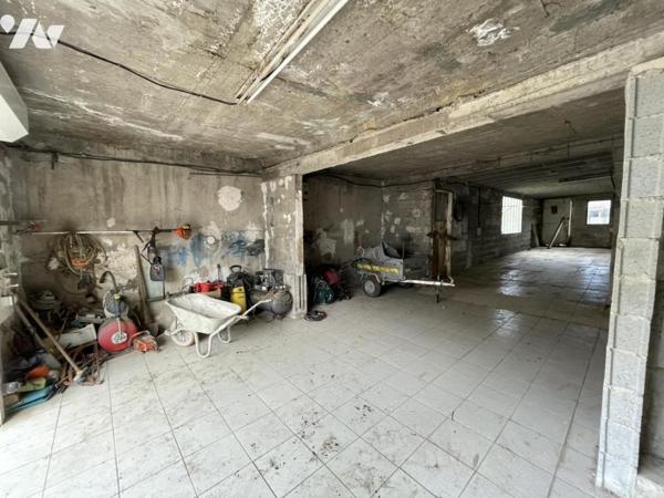 A VENDRE - BOUGUENAIS - Couillauderie - Garage d'env 107m² sur 173m² de terrain.