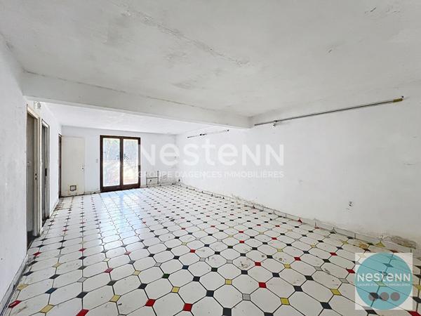 GROS POTENTIEL AUX PORTES DE BLOIS ? Maison à rénover, grands volumes et multiples possibilités !