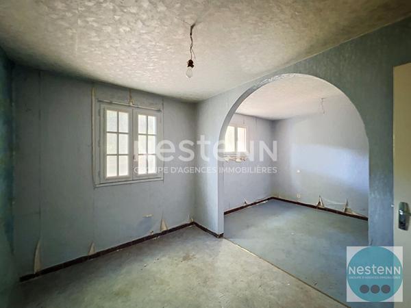 GROS POTENTIEL AUX PORTES DE BLOIS ? Maison à rénover, grands volumes et multiples possibilités !