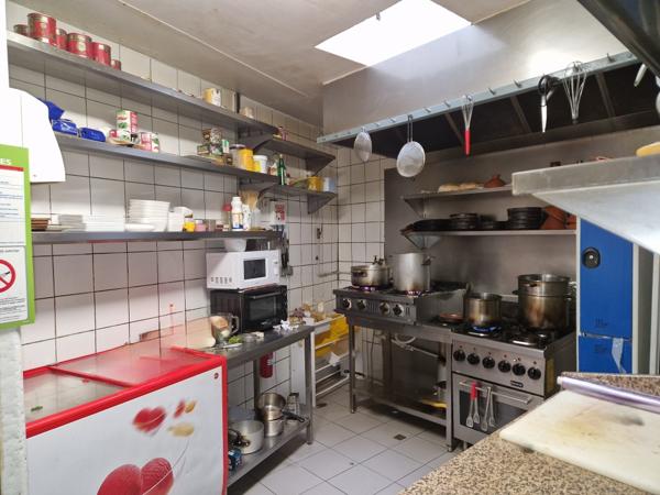 Fonds De Commerce - 80 m²