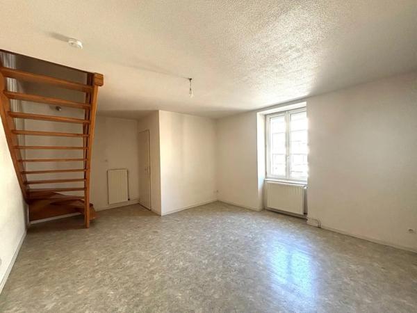 Appartement à louer 3 pièces 67.6m² Audincourt (25400)