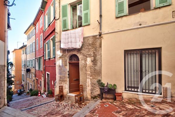 Appartement F2 à vendre  2 pièces - 33 m2 VILLEFRANCHE SUR MER - 06