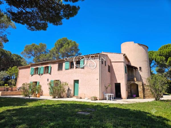 Immobilier Roquebrune-sur-Argens (83520) – Propriété 422m2 – 990 000 €