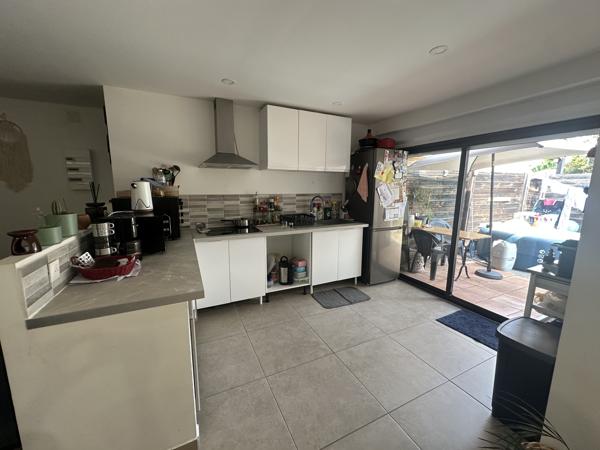 MARMANDE A LOUER MAISON T3 DE PP AVEC 2 ESPACES EXTERIEURS