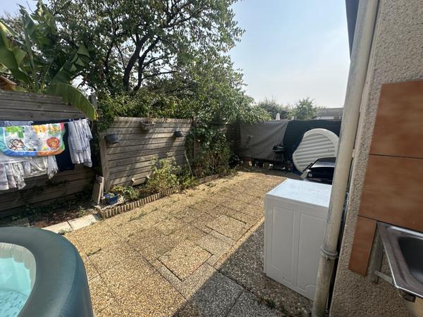 MARMANDE A LOUER MAISON T3 DE PP AVEC 2 ESPACES EXTERIEURS