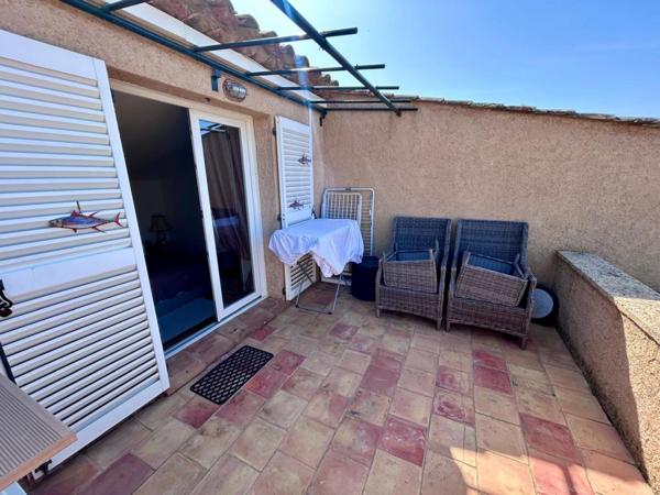 Appartement à ROQUEBRUNE-SUR-ARGENS, 83380 - 2 pièces 40m²