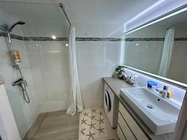 Appartement à ROQUEBRUNE-SUR-ARGENS, 83380 - 2 pièces 40m²