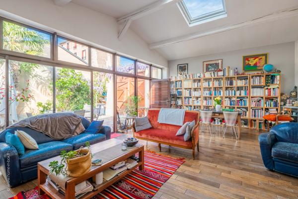 Nanterre (92000) Duplex en RDC comme un loft de 165m2 avec extérieur de 45m2 au cœur du vieux Nanterre !