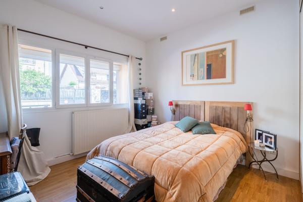 Nanterre (92000) Duplex en RDC comme un loft de 165m2 avec extérieur de 45m2 au cœur du vieux Nanterre !