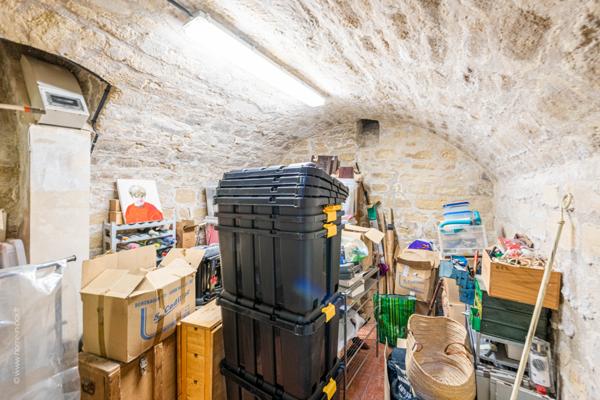 Nanterre (92000) Duplex en RDC comme un loft de 165m2 avec extérieur de 45m2 au cœur du vieux Nanterre !