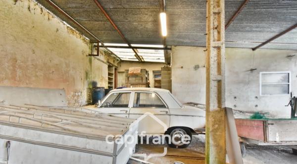 Ensemble à vendre 1 pièces NUAILLE D'AUNIS (17)à vendre NUAILLE D'AUNIS, ensemble immobilier, d'une surface de 591,64 m2, le tout sur une parcelle cadastrée de 4710 m2.