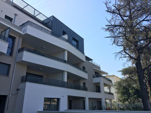 VALENCE -Proche Gare