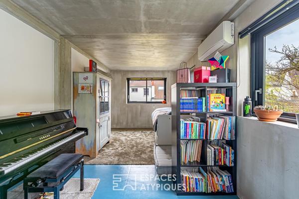 Maison d’architecte contemporaine à l’esprit loft avec jardin