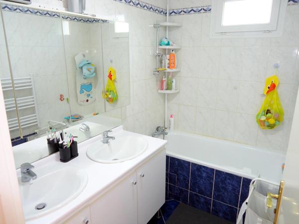 SARCELLES - Maison 7 pièces / 5 chambres - 496 000 € FAI