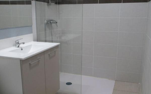 Appartement à louer    2 pièces •  Remire-Montjoly