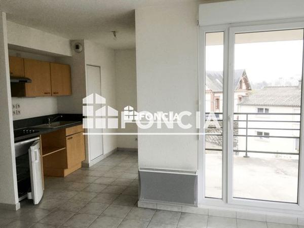 Location Studio 35 m² - 138 RUE HENRI VENIARD St Georges Des Groseillers 61100