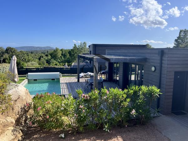 Lecci (20137) ACTE EN MAIN – Villa T4 avec Piscine Privative Chauffée – Domaine 5***** à Lecci – Investissement Premium