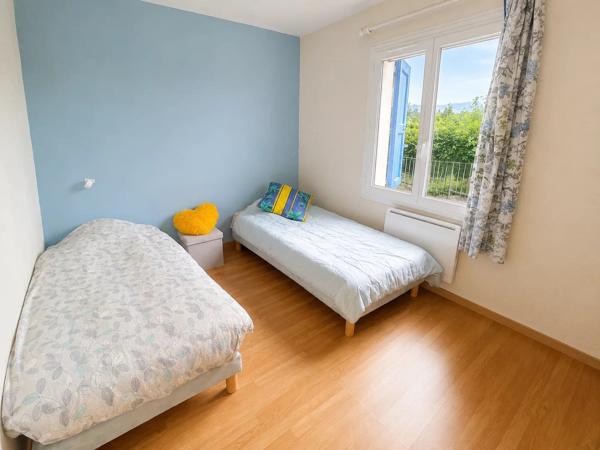 Vente                                                      Maison
                        
                     5 pièces                      120 m2                     à Le Luc