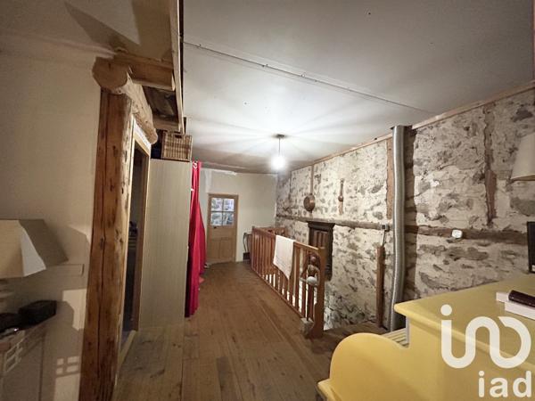 Maison à vendre 4 pièces 156 m² Saint-Étienne-Lardeyrol