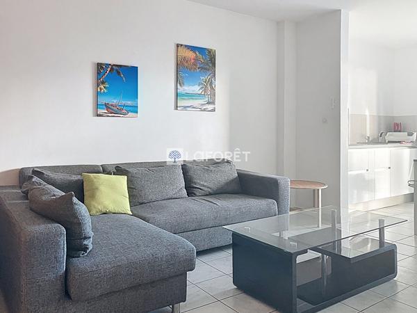 Location appartement Gourbeyre - 2 pièce(s) - 45 m² - 1 000 €/mois