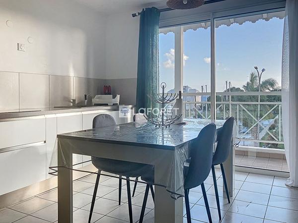 Location appartement Gourbeyre - 2 pièce(s) - 45 m² - 1 000 €/mois