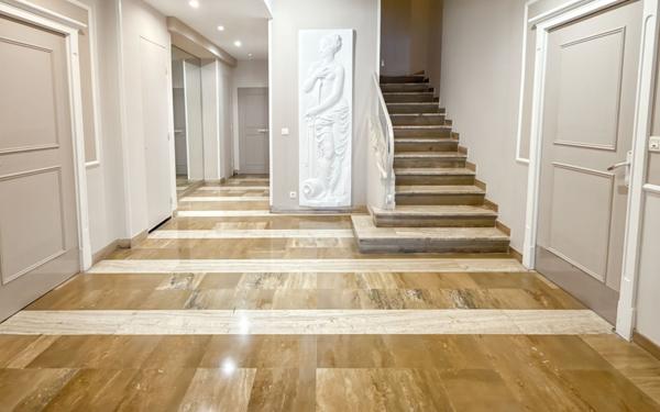 Appartement à vendre    3 pièces • 73,20 m2 Nice