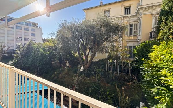 Appartement à vendre    3 pièces • 73,20 m2 Nice