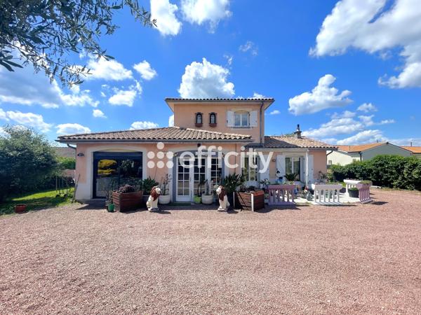 Maison
         6 pièces
        - 180 m²