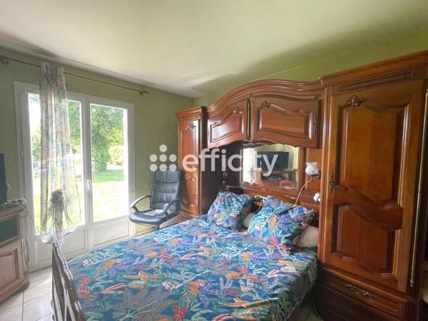 Maison
         6 pièces
        - 180 m²