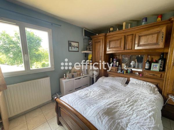 Maison
         6 pièces
        - 180 m²