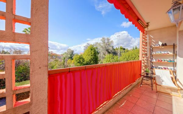 Appartement à vendre    2 pièces •  Saint-Laurent-du-Var