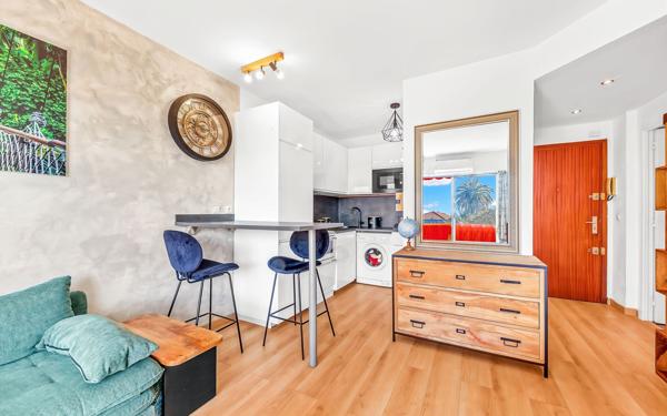 Appartement à vendre    2 pièces •  Saint-Laurent-du-Var