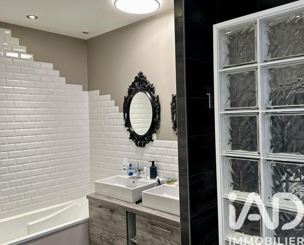 Location appartement 3 pièces 154 m² Dole