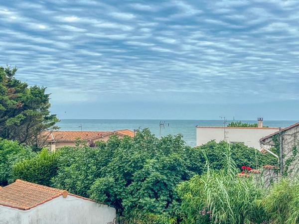 17640 VAUX SUR MER À Vendre Bel appartement avec aperçu mer, à deux pas de la plage de Pontaillac