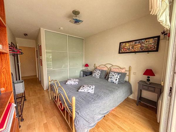 17640 VAUX SUR MER À Vendre Bel appartement avec aperçu mer, à deux pas de la plage de Pontaillac