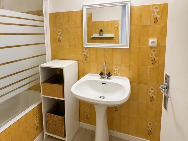 Appartement à louer 450 € CC DECAZEVILLE 2 p 50 m² DPE C