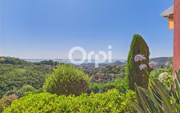 Appartement à vendre    3 pièces • 82,34 m2 Mandelieu-la-Napoule