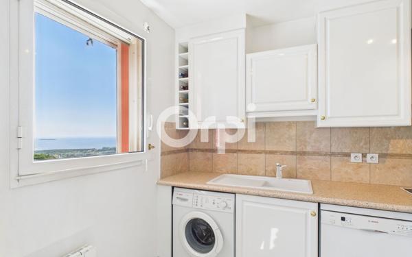 Appartement à vendre    3 pièces • 82,34 m2 Mandelieu-la-Napoule